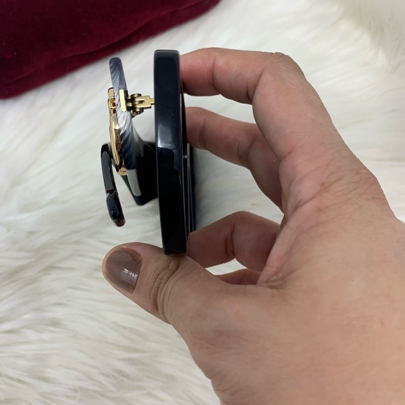 GUCCI Women’s luxury oversized sunglasses large GG Logo GG0956S - Picture 14 of 16